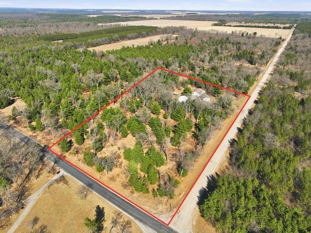 890 Gale Drive, Wisconsin Dells, WI 53965