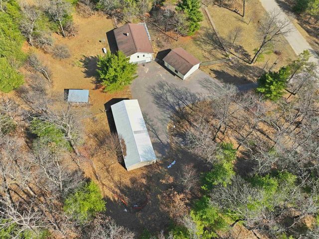 890 Gale Drive, Wisconsin Dells, WI 53965