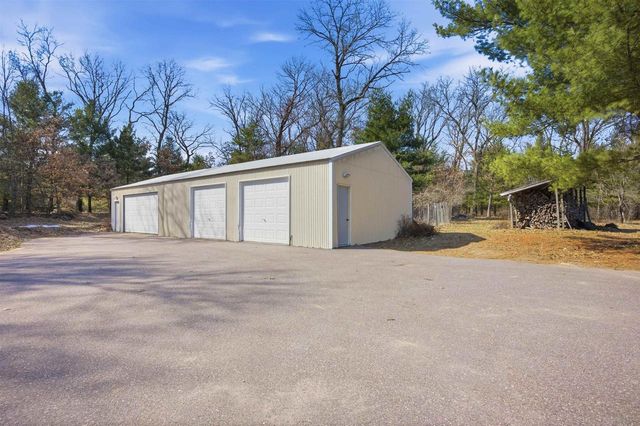 890 Gale Drive, Wisconsin Dells, WI 53965