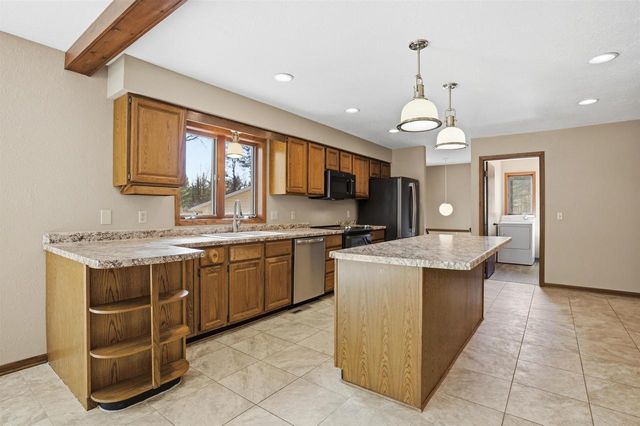 890 Gale Drive, Wisconsin Dells, WI 53965