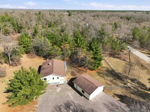 890 Gale Drive, Wisconsin Dells, WI 53965