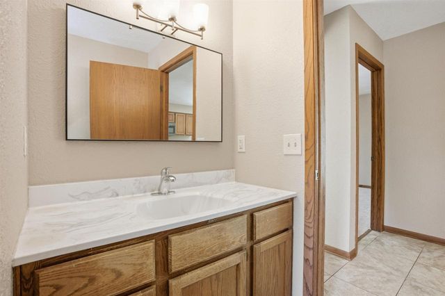 890 Gale Drive, Wisconsin Dells, WI 53965