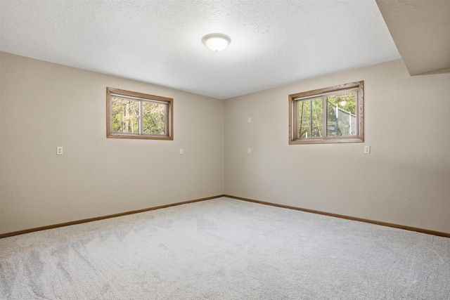 890 Gale Drive, Wisconsin Dells, WI 53965