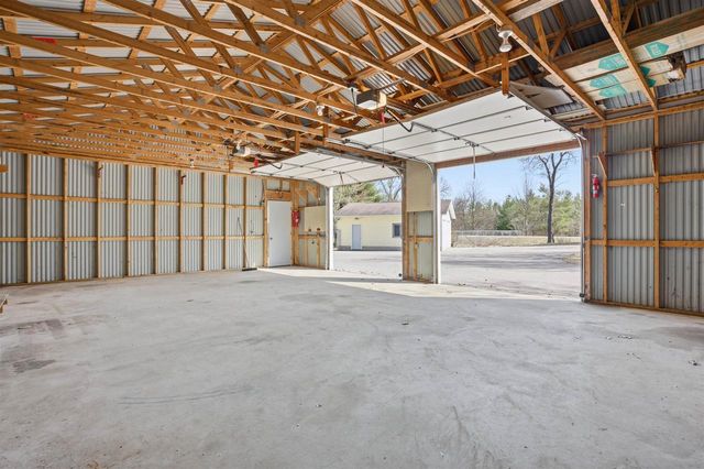 890 Gale Drive, Wisconsin Dells, WI 53965