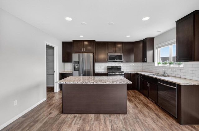 974 Griffin Way, Deforest, WI 53532