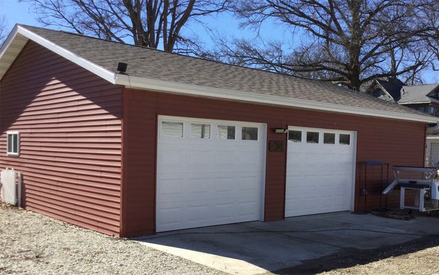 511 W Washington Street, Winterset, IA 50273