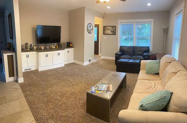 511 W Washington Street, Winterset, IA 50273