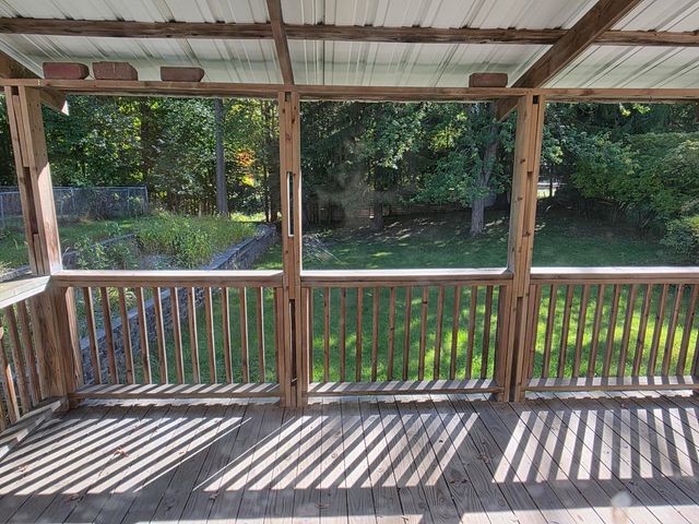 734 N Stewart Avenue, Fremont, MI 49412