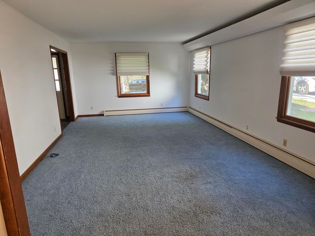 734 N Stewart Avenue, Fremont, MI 49412