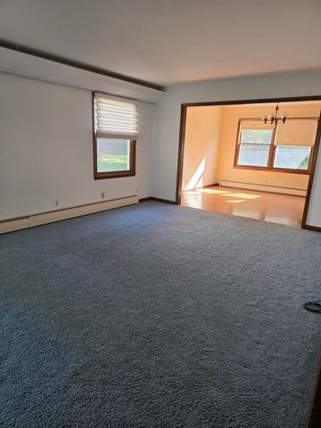 734 N Stewart Avenue, Fremont, MI 49412