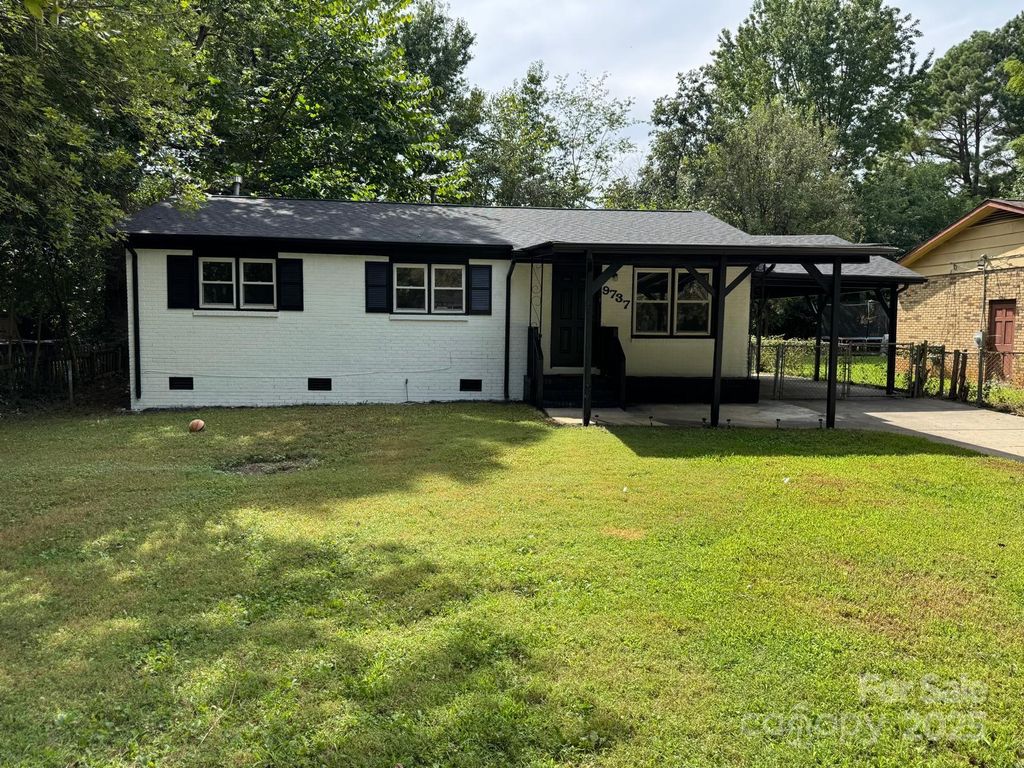 9737 Feldbank Drive, Charlotte, NC 28216
