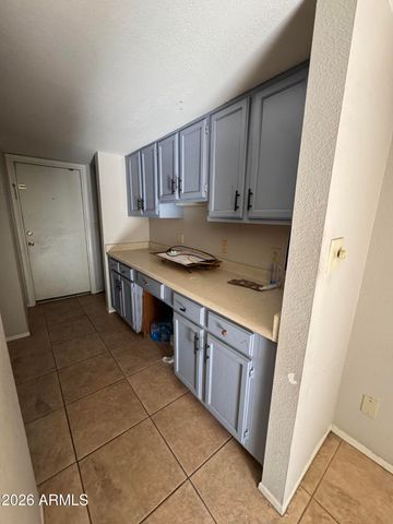 4725 W Eva Street, Glendale, AZ 85302