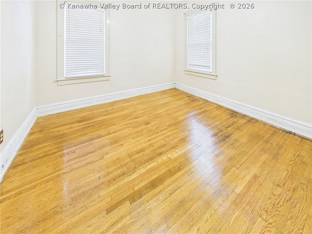 514 9th Avenue, Huntington, WV 25701