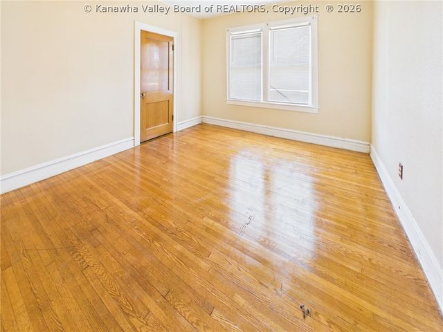 514 9th Avenue, Huntington, WV 25701