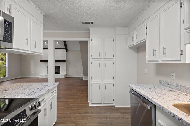 214 Dublin Court, Brandon, MS 39047