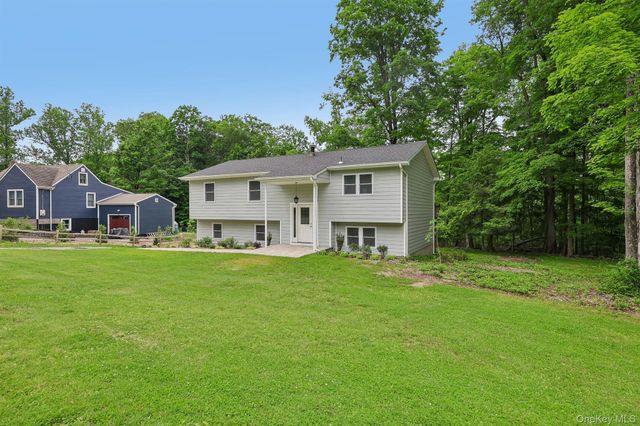 2853 Hedwig Drive, Yorktown Heights, NY 10598
