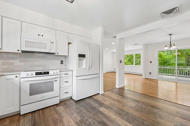 2853 Hedwig Drive, Yorktown Heights, NY 10598