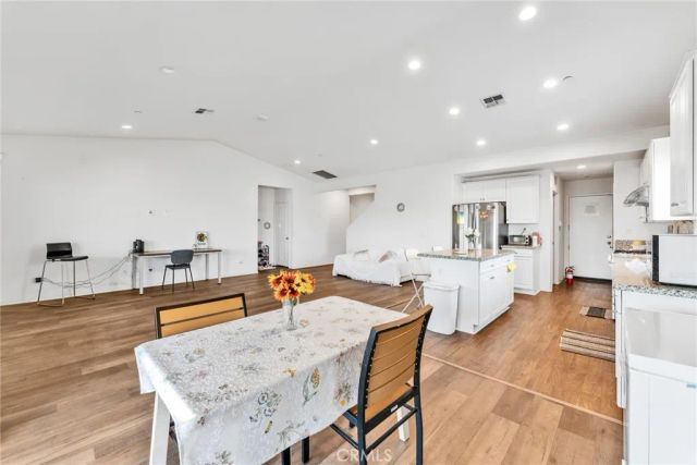 2492 E Williamsburg, Ontario, CA 91761