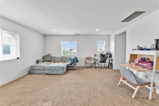 2492 E Williamsburg, Ontario, CA 91761