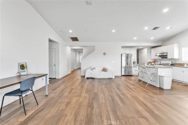 2492 E Williamsburg, Ontario, CA 91761
