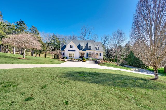 110 Balleroy Dr, Brentwood, TN 37027