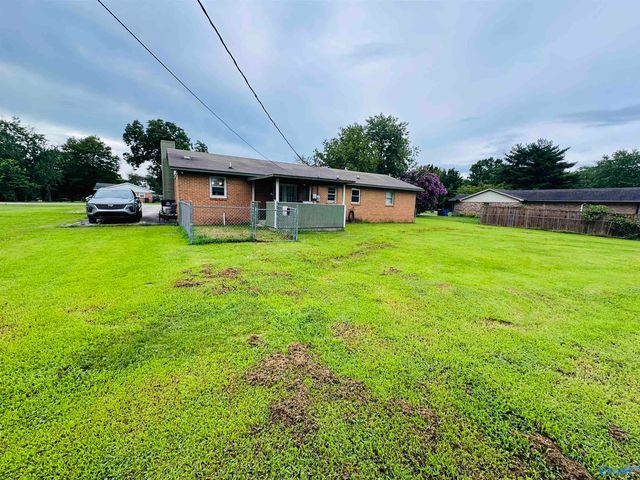 16544 Becky Street, Athens, AL 35611
