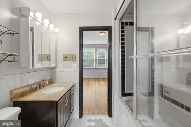1203 COLUMBIA RD NW, Washington, DC 20009