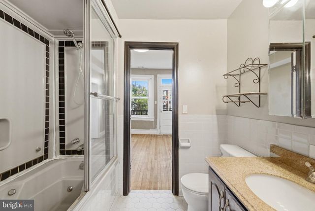1203 COLUMBIA RD NW, Washington, DC 20009