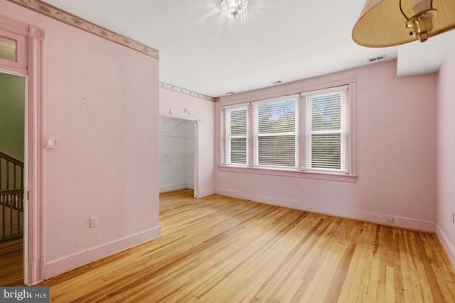 1203 COLUMBIA RD NW, Washington, DC 20009