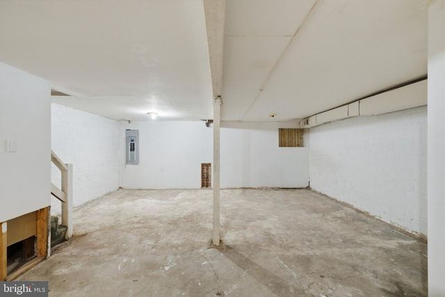 1203 COLUMBIA RD NW, Washington, DC 20009