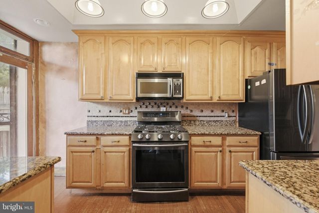 1203 COLUMBIA RD NW, Washington, DC 20009