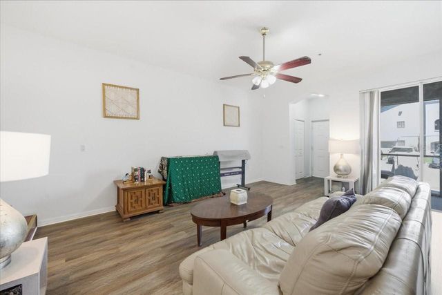 5007 SUNRIDGE PALMS DRIVE, Tampa, FL 33617