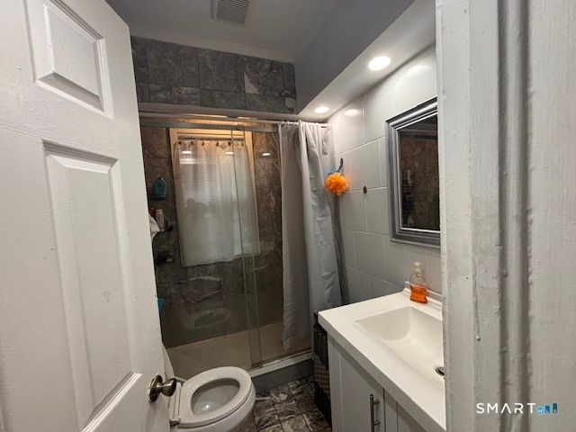 758 Wood Avenue, Bridgeport, CT 06604