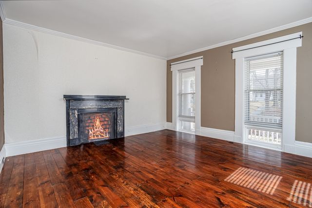 90 Mechanic St, Fitchburg, MA 01420