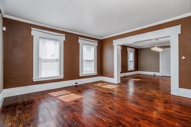 90 Mechanic St, Fitchburg, MA 01420