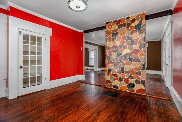 90 Mechanic St, Fitchburg, MA 01420