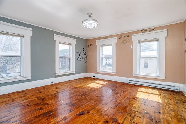 90 Mechanic St, Fitchburg, MA 01420