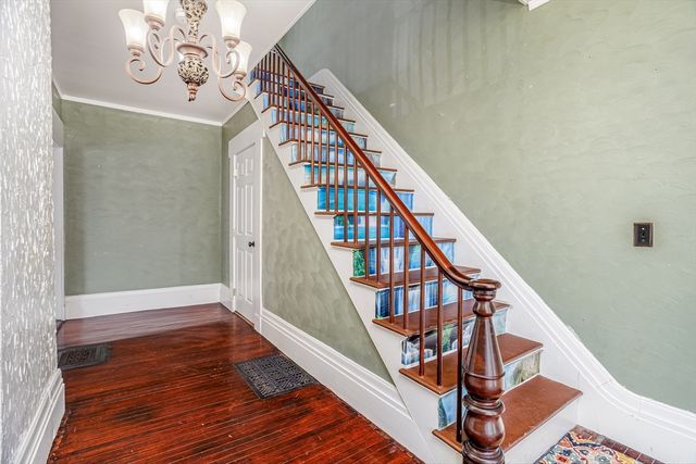 90 Mechanic St, Fitchburg, MA 01420