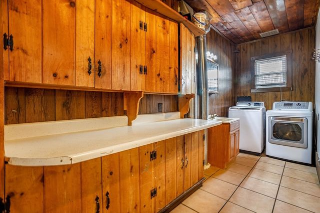 90 Mechanic St, Fitchburg, MA 01420