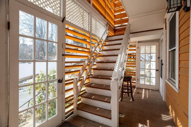 90 Mechanic St, Fitchburg, MA 01420