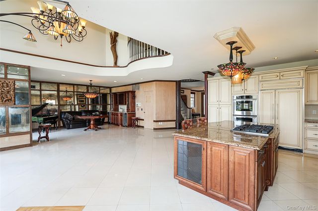 259 Altessa Boulevard, Melville, NY 11747