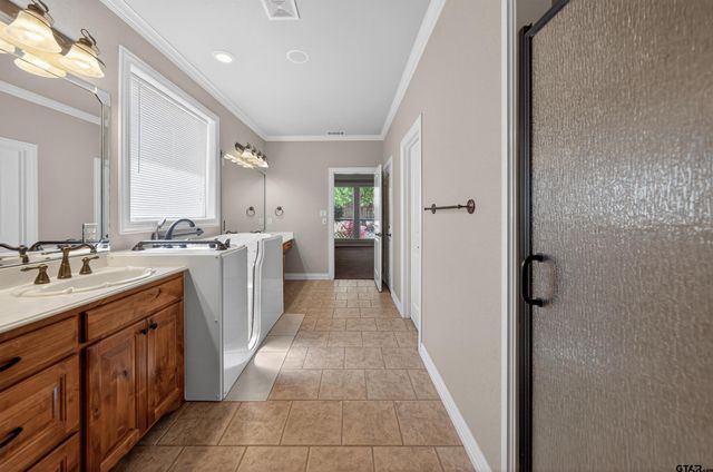 16542 Milwood Pl, Tyler, TX 75703