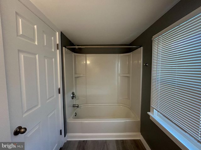 13 REPAUNO AVE S, Gibbstown, NJ 08027