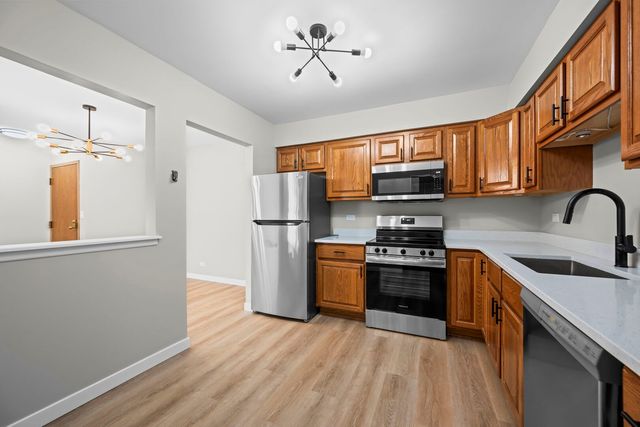 801 79th Street 310, Darien, IL 60561