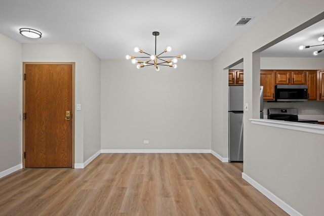 801 79th Street 310, Darien, IL 60561