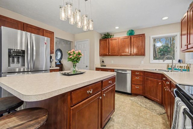 54739 Chalmers Drive, Osceola, IN 46561