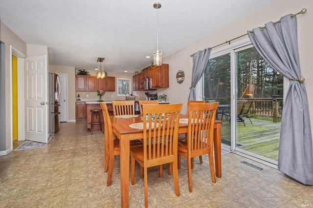 54739 Chalmers Drive, Osceola, IN 46561