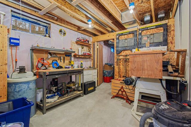 54739 Chalmers Drive, Osceola, IN 46561