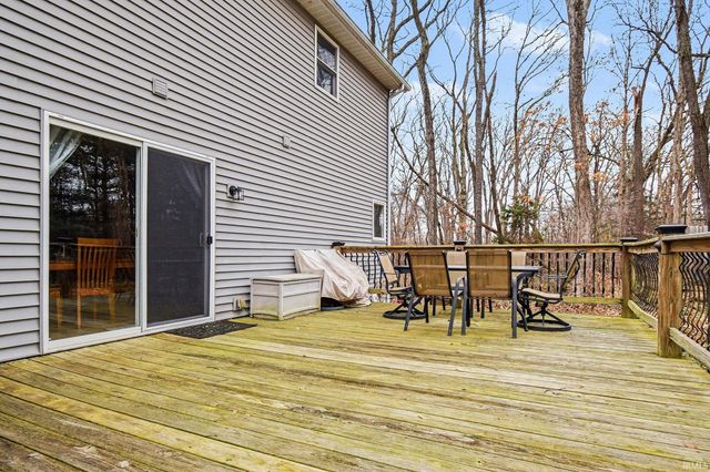 54739 Chalmers Drive, Osceola, IN 46561