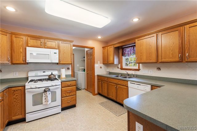 6820 West View Drive, Perry, NY 14530